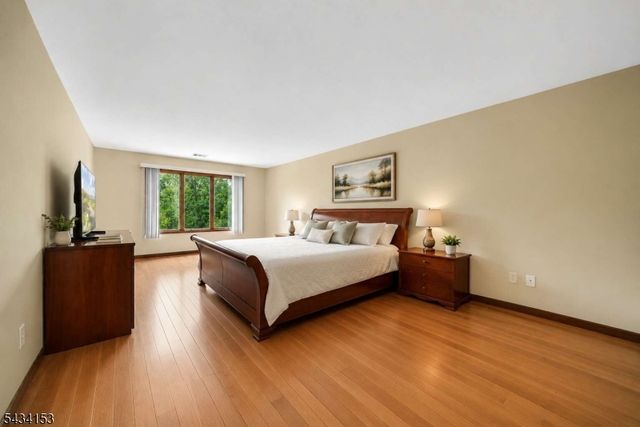 1 Winchester Dr, Scotch Plains Twp., NJ 07076