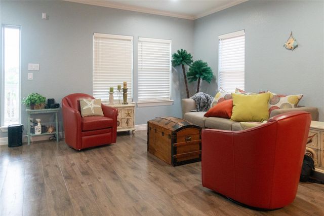 4309 K Avenue, Galveston, TX 77550