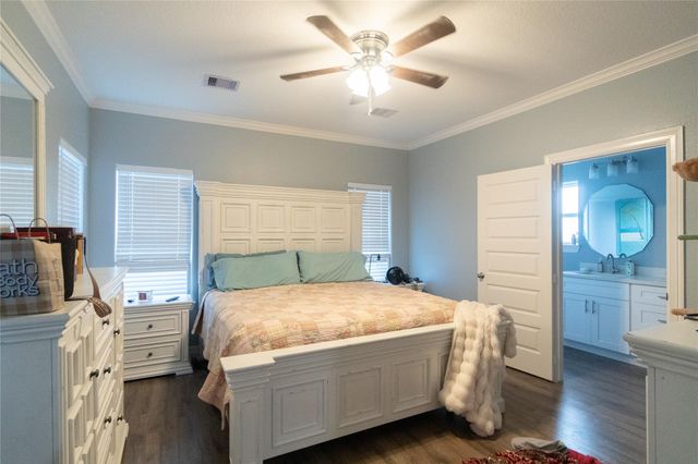 4309 K Avenue, Galveston, TX 77550