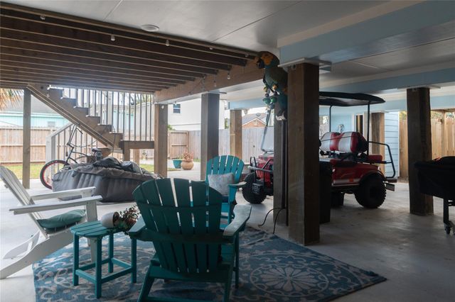 4309 K Avenue, Galveston, TX 77550