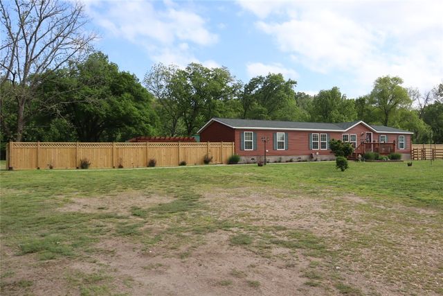 16123 Fruitwood Road, Gravette, AR 72736