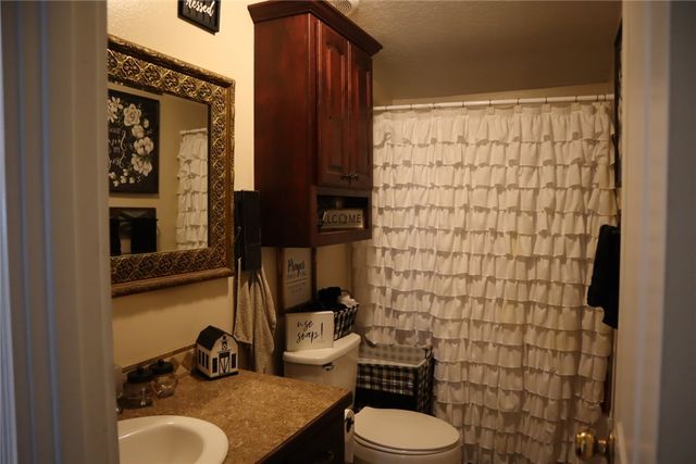 16123 Fruitwood Road, Gravette, AR 72736