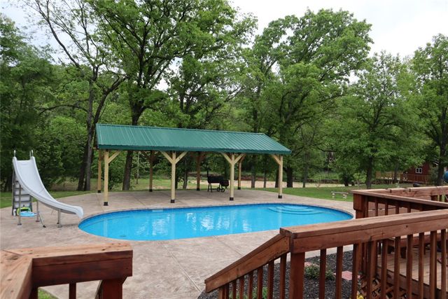 16123 Fruitwood Road, Gravette, AR 72736