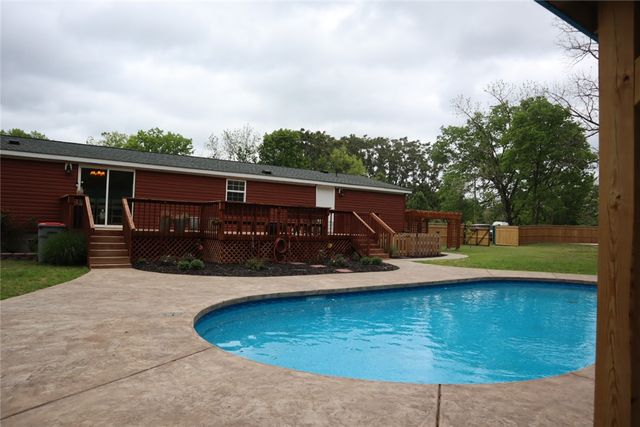 16123 Fruitwood Road, Gravette, AR 72736