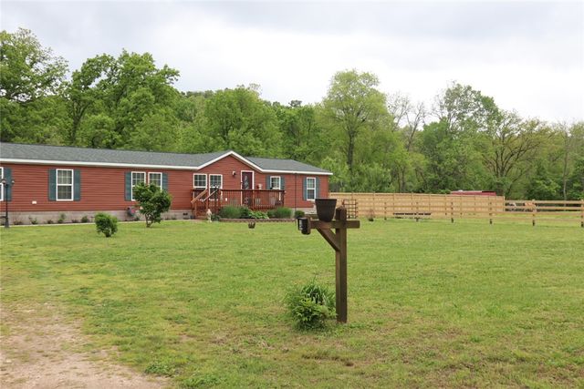 16123 Fruitwood Road, Gravette, AR 72736