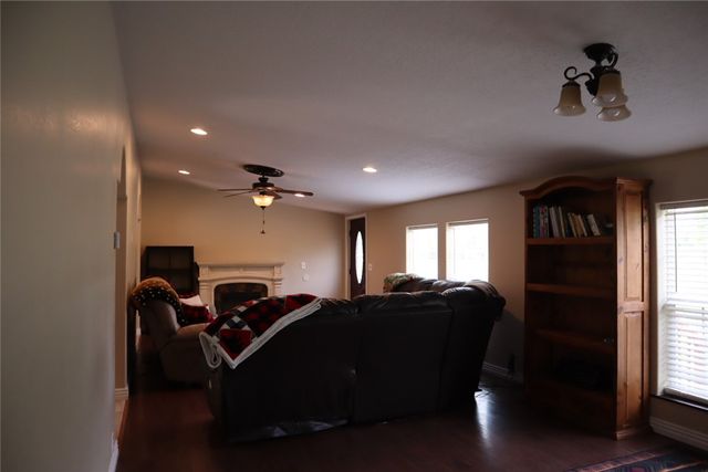 16123 Fruitwood Road, Gravette, AR 72736