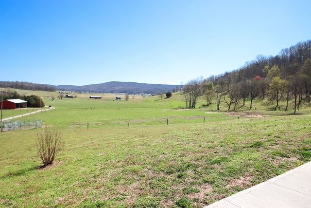 4134 Hickory Valley Rd, Sparta, TN 38583