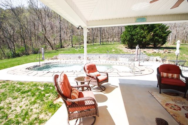 4134 Hickory Valley Rd, Sparta, TN 38583