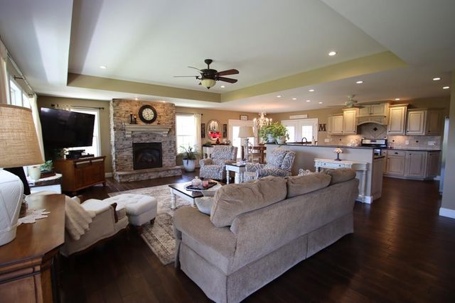 4134 Hickory Valley Rd, Sparta, TN 38583