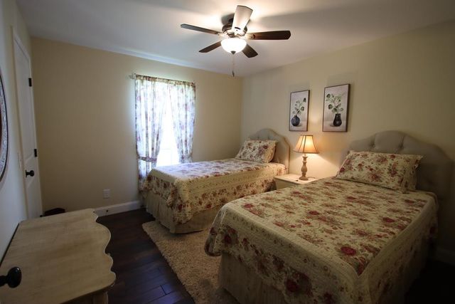 4134 Hickory Valley Rd, Sparta, TN 38583