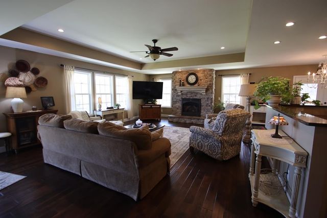 4134 Hickory Valley Rd, Sparta, TN 38583