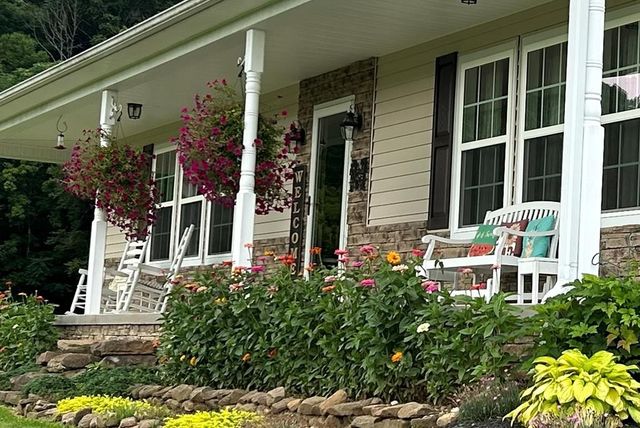 4134 Hickory Valley Rd, Sparta, TN 38583