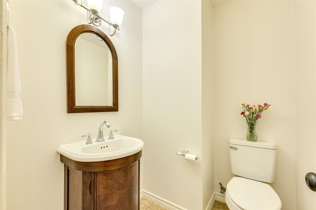 2500 Enfield RD 9, Austin, TX 78703