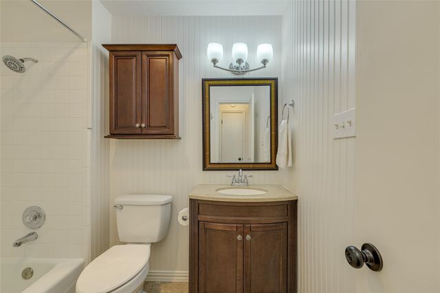 2500 Enfield RD 9, Austin, TX 78703
