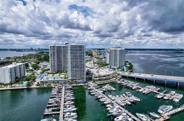 7601 E Treasure Dr 2222, North Bay Village, FL 33141