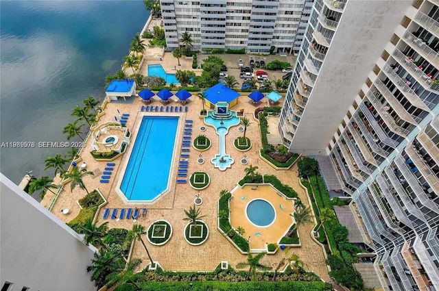 7601 E Treasure Dr 2222, North Bay Village, FL 33141