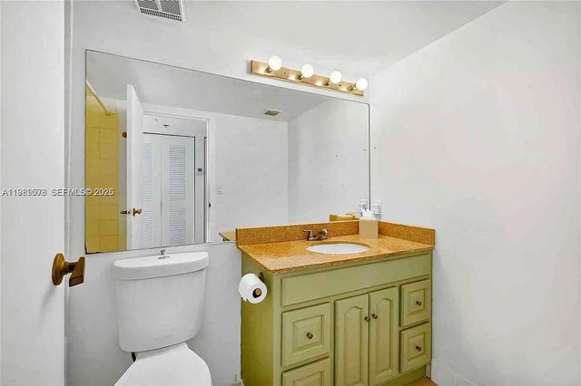 7601 E Treasure Dr 2222, North Bay Village, FL 33141