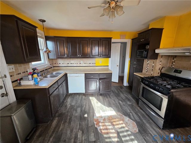 24806 Sawmill Rd, Carson, VA 23830