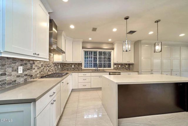 4330 Bel Aire Drive, La Canada Flintridge, CA 91011
