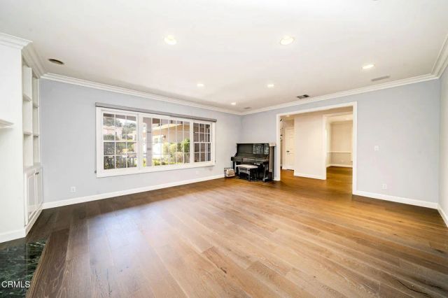 4330 Bel Aire Drive, La Canada Flintridge, CA 91011