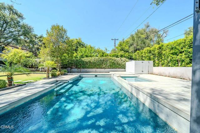4330 Bel Aire Drive, La Canada Flintridge, CA 91011