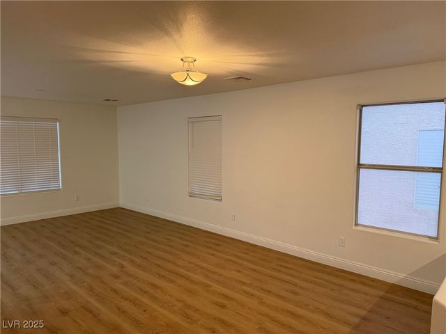 8608 Hidden Pines Avenue, Las Vegas, NV 89143