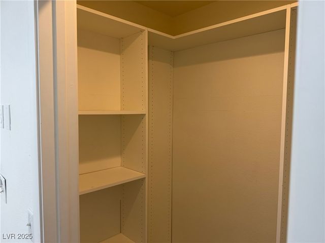 8608 Hidden Pines Avenue, Las Vegas, NV 89143