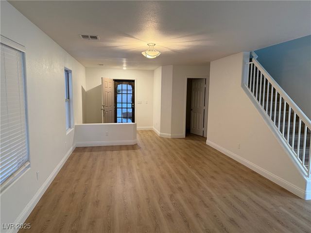 8608 Hidden Pines Avenue, Las Vegas, NV 89143