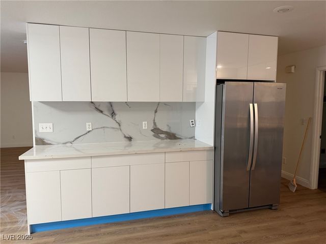 8608 Hidden Pines Avenue, Las Vegas, NV 89143