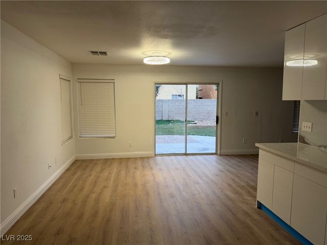 8608 Hidden Pines Avenue, Las Vegas, NV 89143