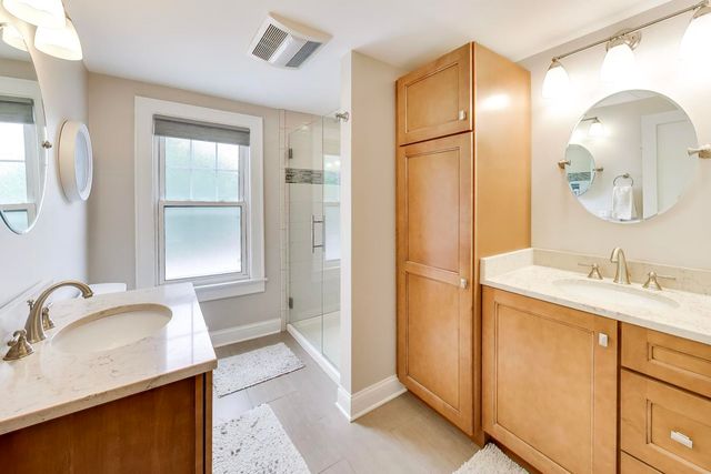 4051 Clausen Avenue, Western Springs, IL 60558