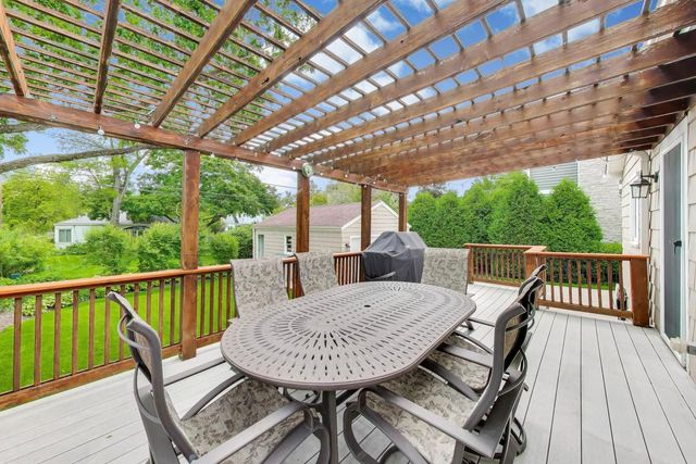 4051 Clausen Avenue, Western Springs, IL 60558