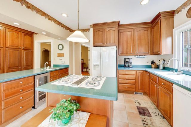 4051 Clausen Avenue, Western Springs, IL 60558