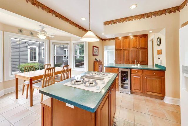 4051 Clausen Avenue, Western Springs, IL 60558