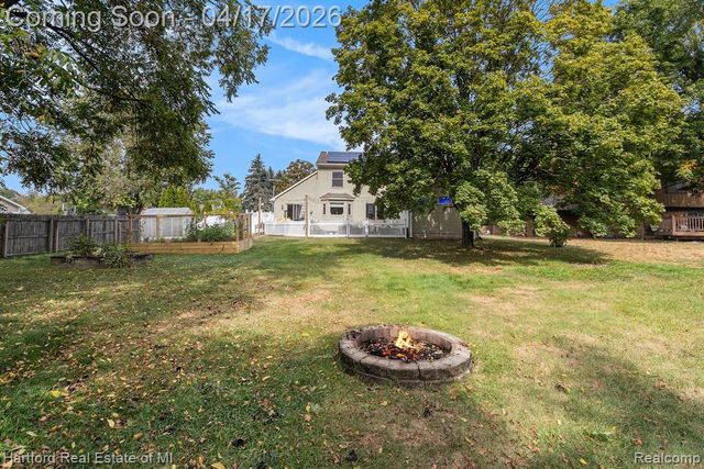 4097 Cherry Garden Drive, Commerce Twp, MI 48382