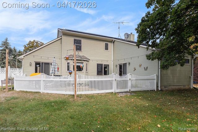 4097 Cherry Garden Drive, Commerce Twp, MI 48382