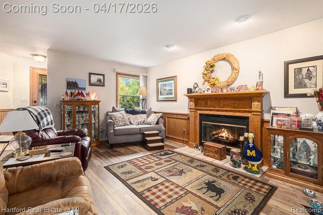 4097 Cherry Garden Drive, Commerce Twp, MI 48382