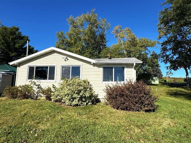N9384 Idle Hour Drive, Randolph, WI 53956