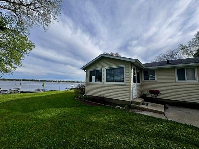 N9384 Idle Hour Drive, Randolph, WI 53956