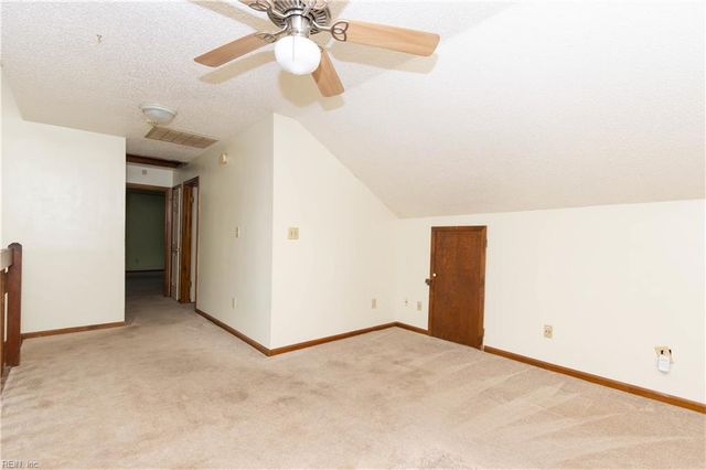 853 Ventnor DR, Newport News, VA 23608