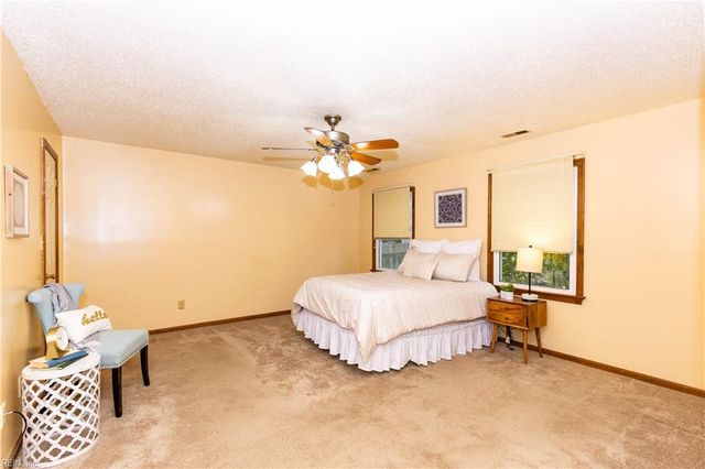 853 Ventnor DR, Newport News, VA 23608