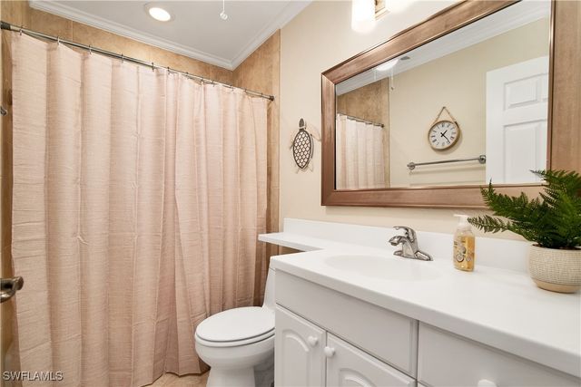 513 Seaview CT P3, Marco Island, FL 34145