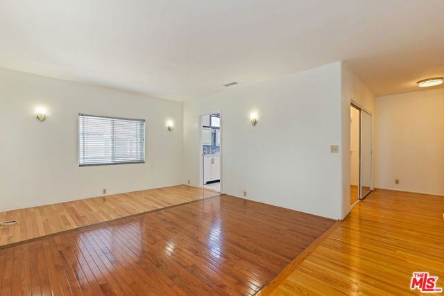 955 S Highland Avenue, Los Angeles, CA 90036