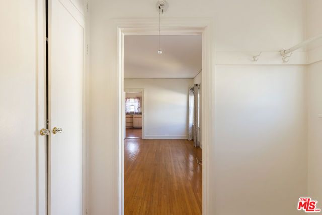 955 S Highland Avenue, Los Angeles, CA 90036