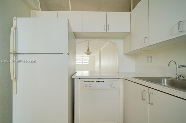 2903 N Miami Beach Boulevard 1006, North Miami Beach, FL 33160