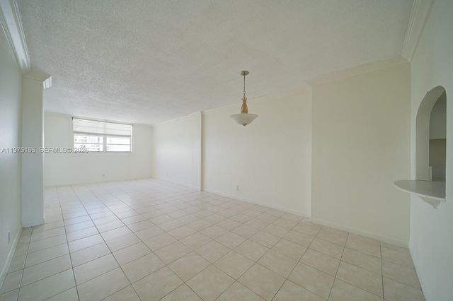 2903 N Miami Beach Boulevard 1006, North Miami Beach, FL 33160