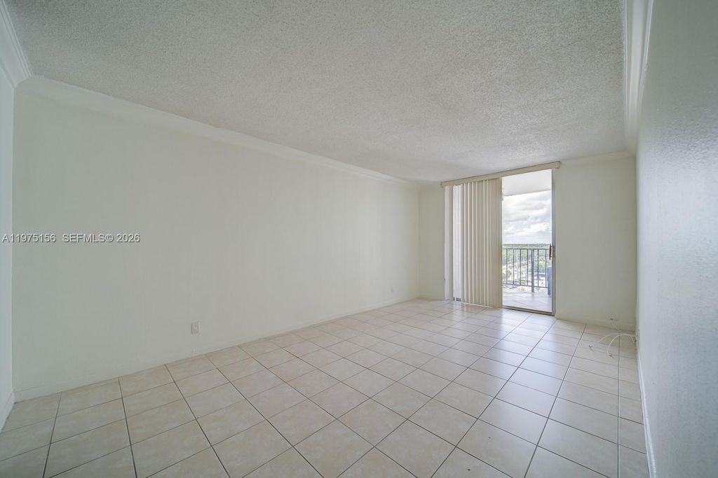 2903 N Miami Beach Boulevard 1006, North Miami Beach, FL 33160