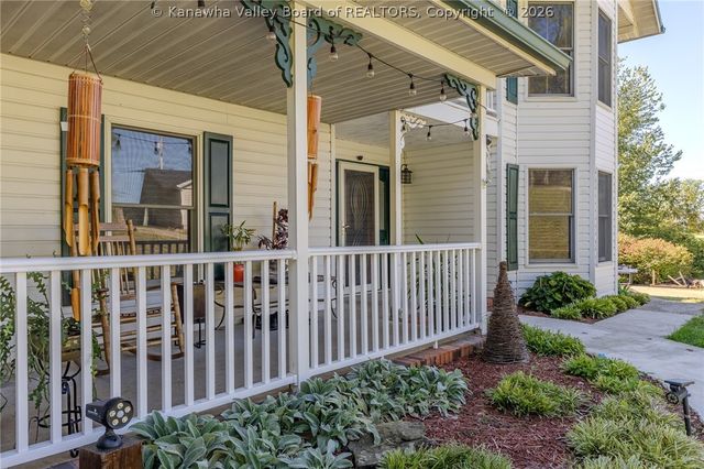 3 Charlo Acres Drive, Hurricane, WV 25526