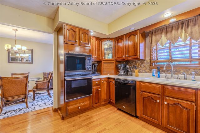 3 Charlo Acres Drive, Hurricane, WV 25526