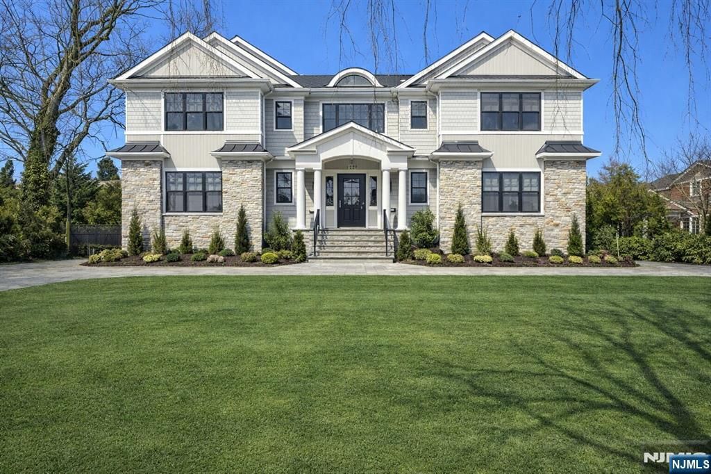 127 Stewart Road, Millburn, NJ 07078